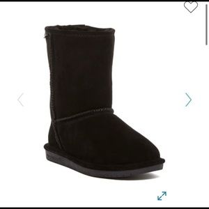 NWT bear paw boots